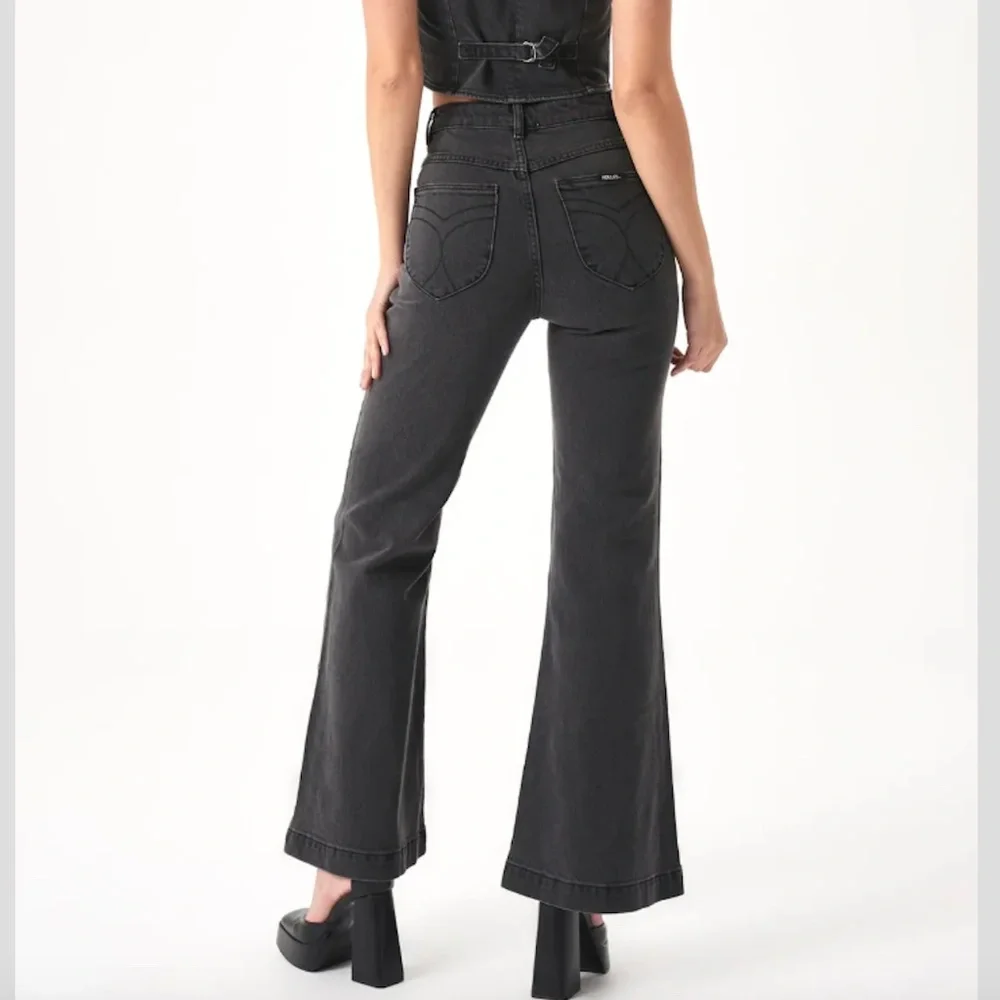Rollas Eastcoast Flare Wide Leg Crop Jeans Womens Vintage Washed Black - Picture 3 of 13